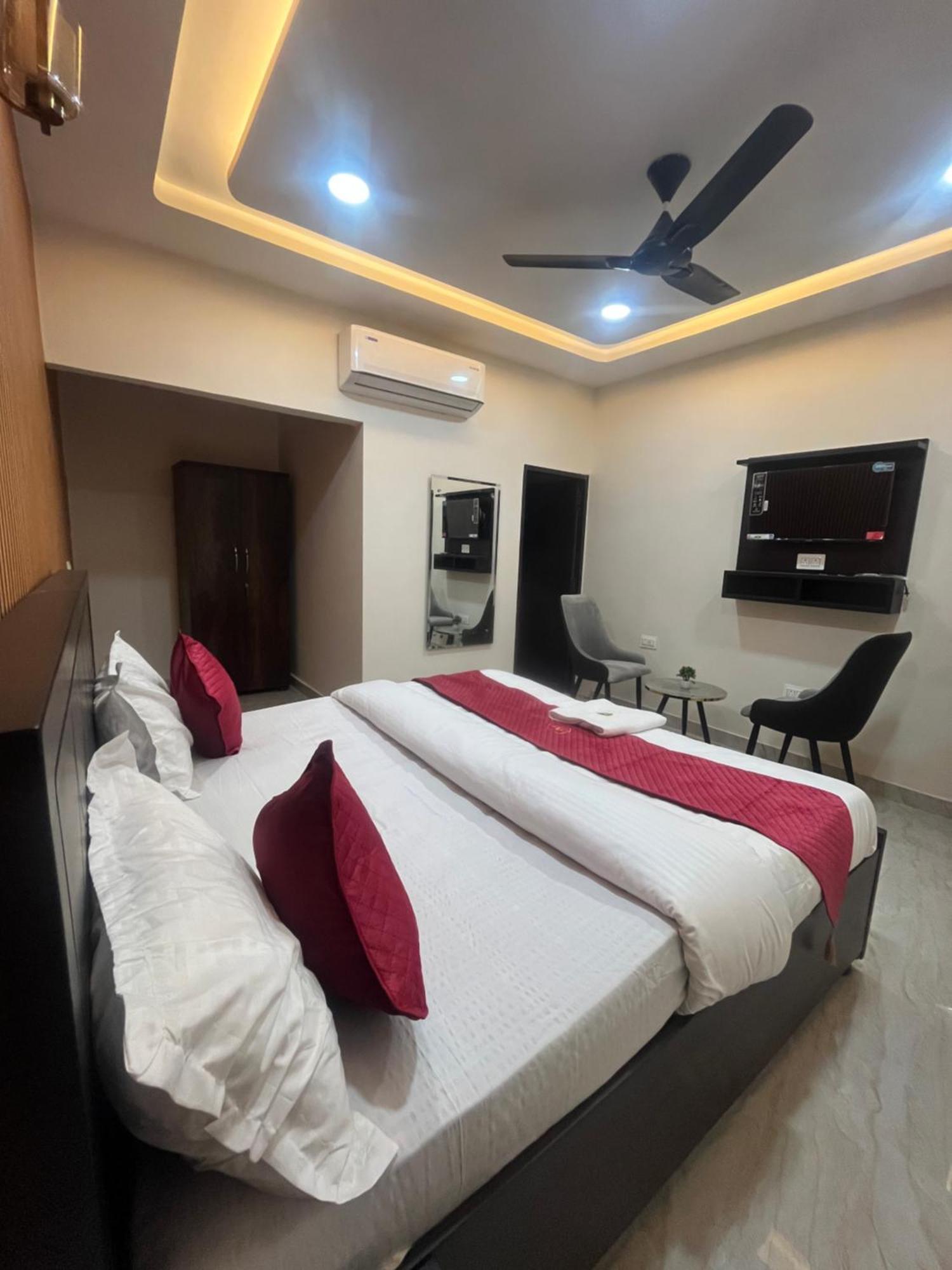 Hotel Royal A Ludhiana Eksteriør bilde