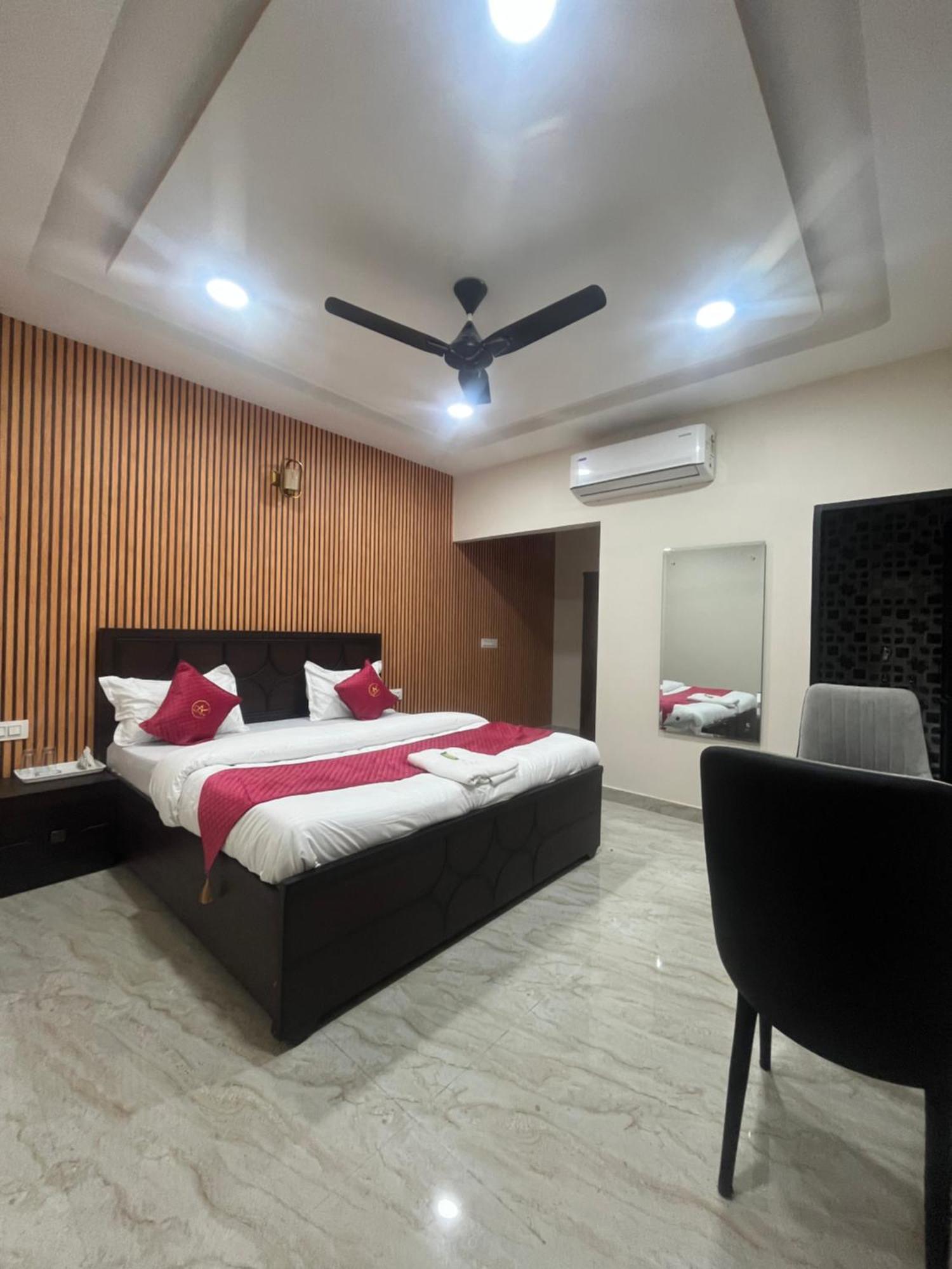 Hotel Royal A Ludhiana Eksteriør bilde