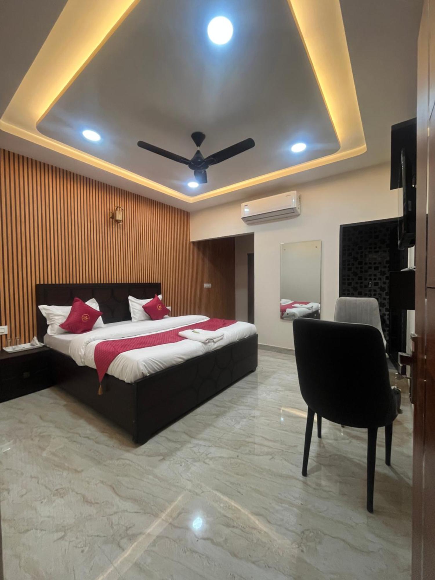 Hotel Royal A Ludhiana Eksteriør bilde