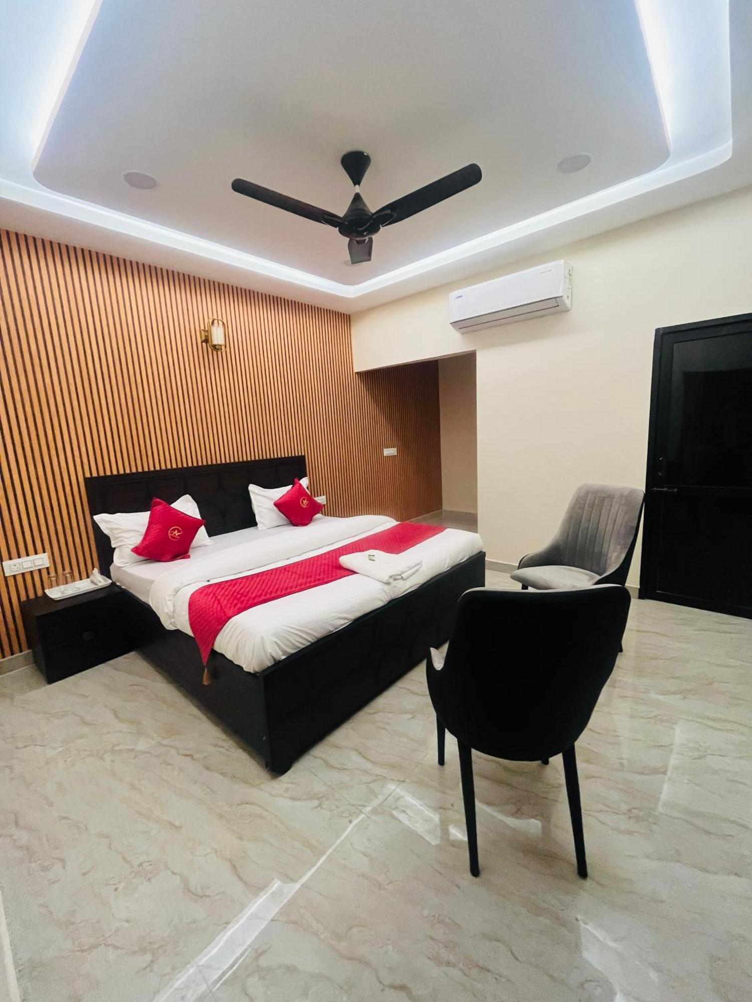 Hotel Royal A Ludhiana Eksteriør bilde